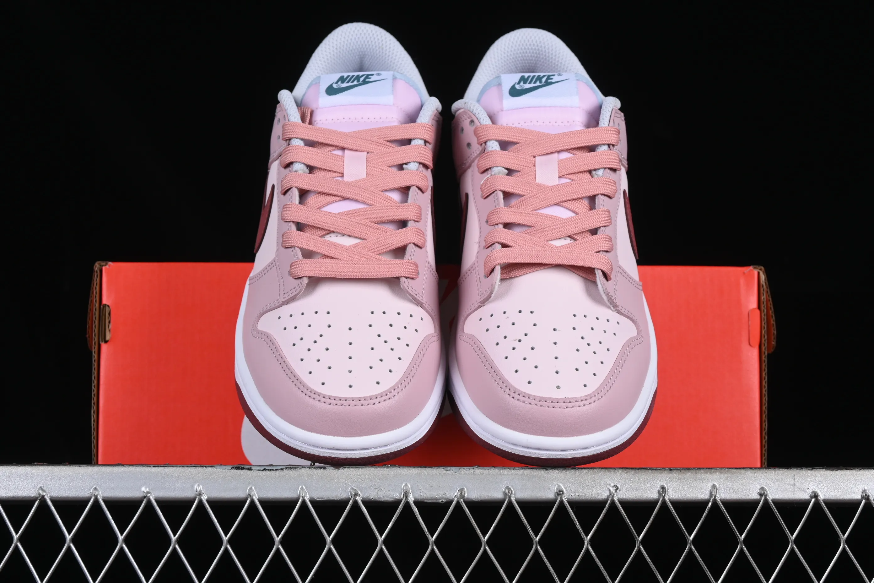 All categories Nk SB Dunk Series Nk SB Dunk Low low-top sneakers Nk SB Dunk Low GS "Mineral Teal" Strawberry Milk SB low-top casual sports skateboard shoes FD1232-002